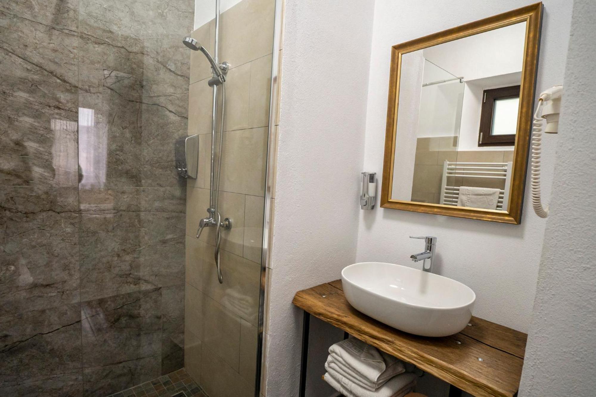 Stradela Apartment Sighisoara Ngoại thất bức ảnh